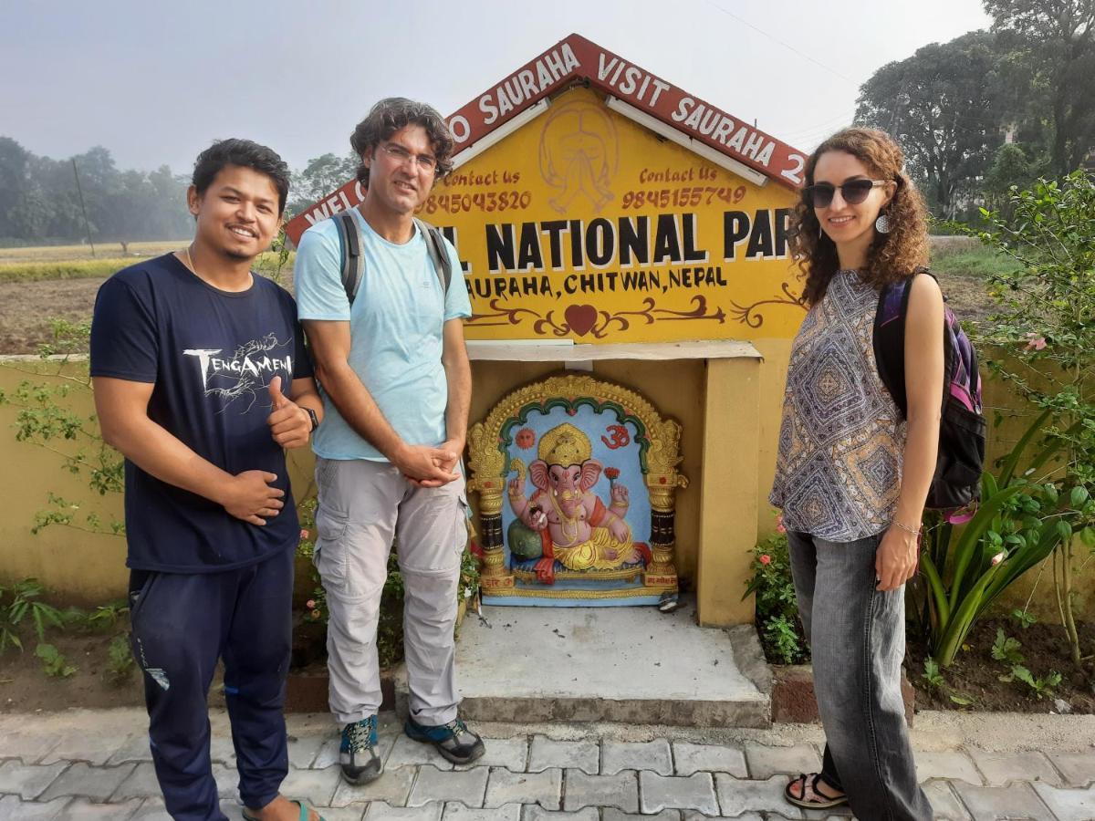 Hotel National Park Sauraha- Homely Stay And Peaceful Location With Jungle Safari Arrangements Eksteriør bilde