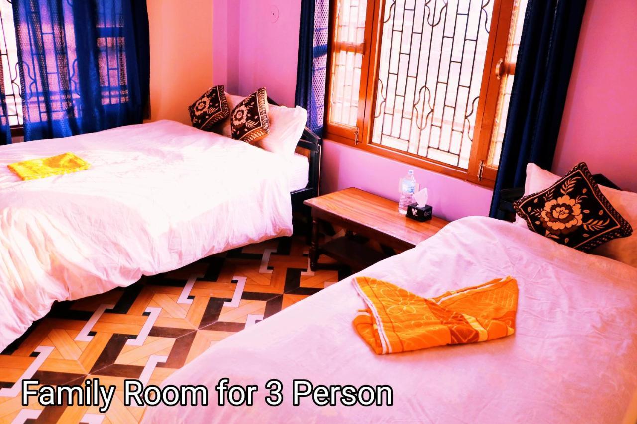 Hotel National Park Sauraha- Homely Stay And Peaceful Location With Jungle Safari Arrangements Eksteriør bilde