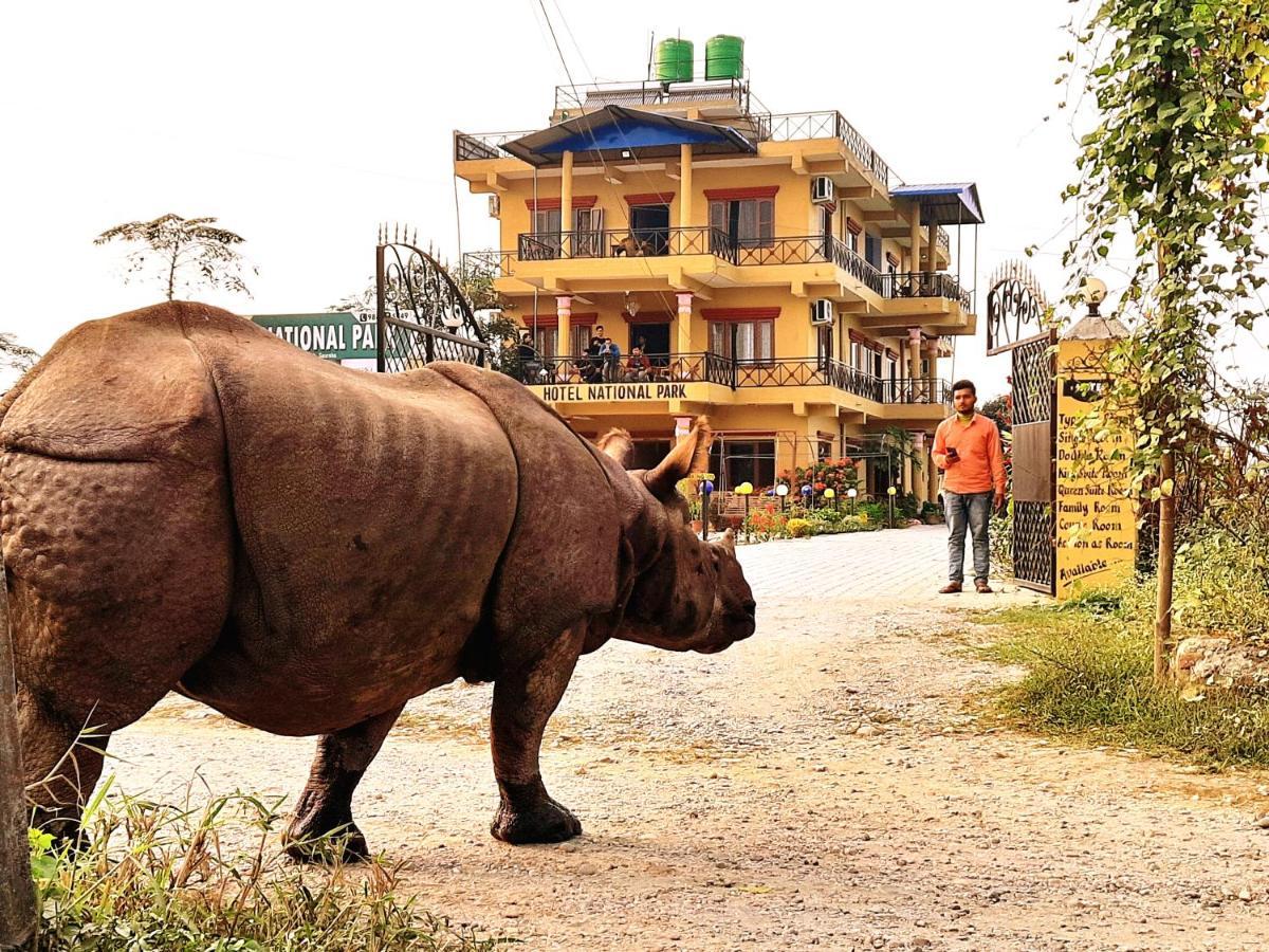Hotel National Park Sauraha- Homely Stay And Peaceful Location With Jungle Safari Arrangements Eksteriør bilde