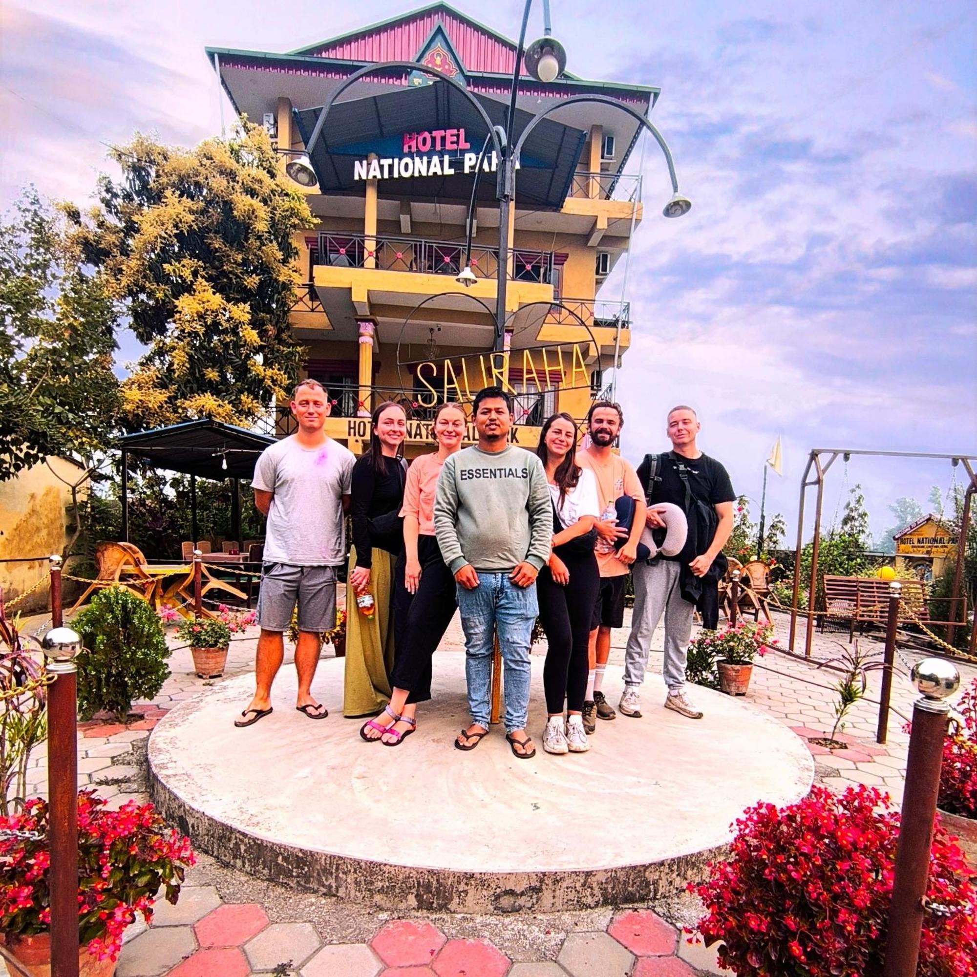 Hotel National Park Sauraha- Homely Stay And Peaceful Location With Jungle Safari Arrangements Eksteriør bilde